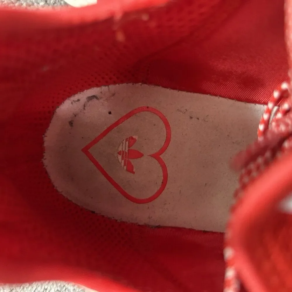 Adidas NMD_R1 Boost EE3829 Women’s Sz 9.5 Red Pink Heart Mesh Running Shoes Used